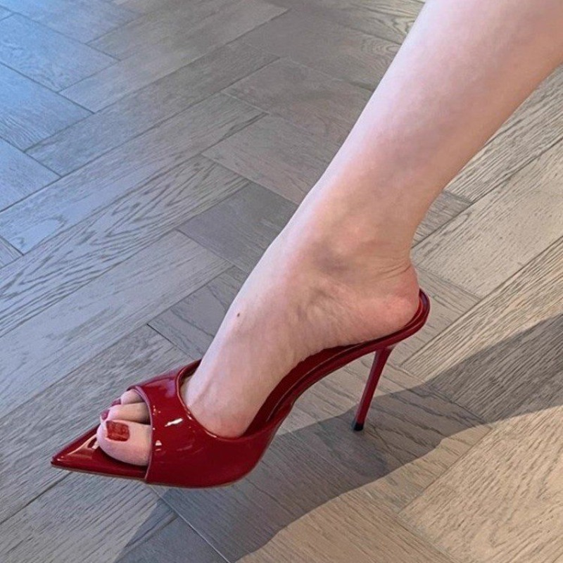 Thong Flat Sandal - Modne klapki damskie na cienkim wysokim