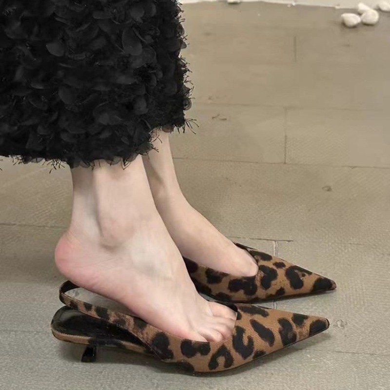 Thong Flat Sandal - Wiosenno-letnie wsuwane sandały damskie, modne buty