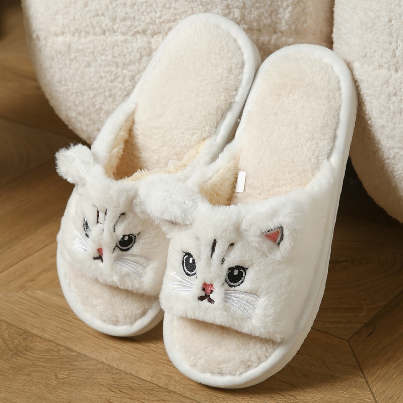 Urocze pluszowe klapki w kszta – Thong Flat Sandal recenzja i cena